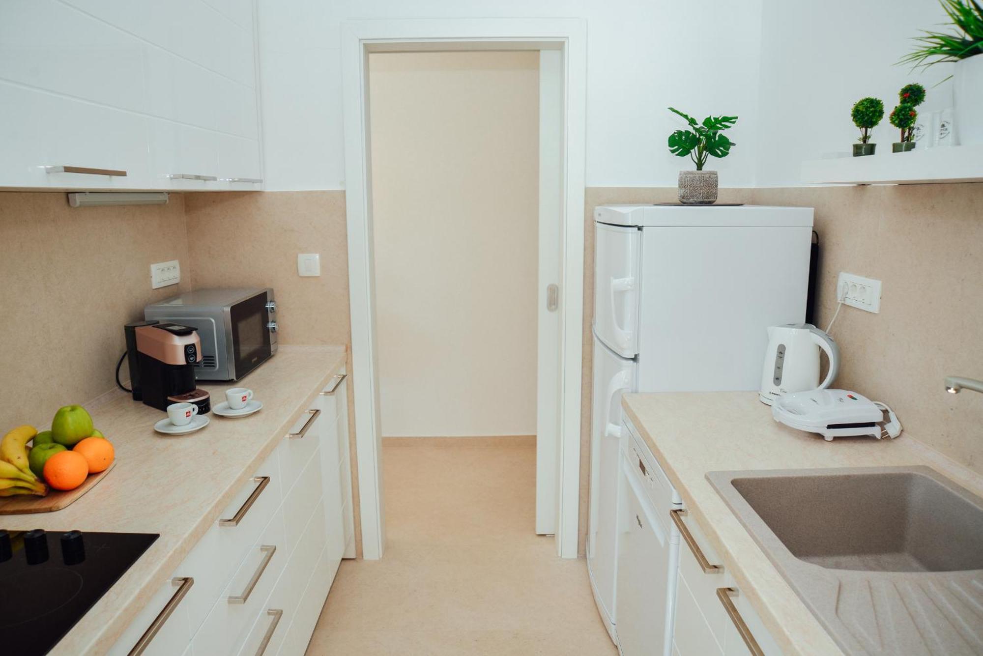 Sea View Apartment For 4 Kotor Bagian luar foto