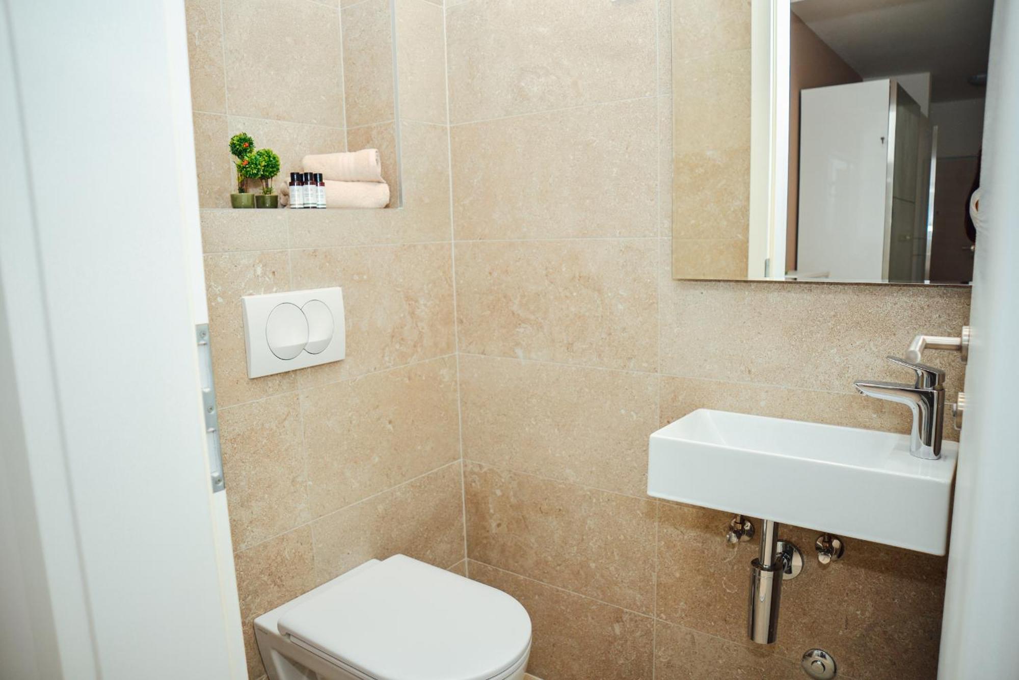 Sea View Apartment For 4 Kotor Bagian luar foto