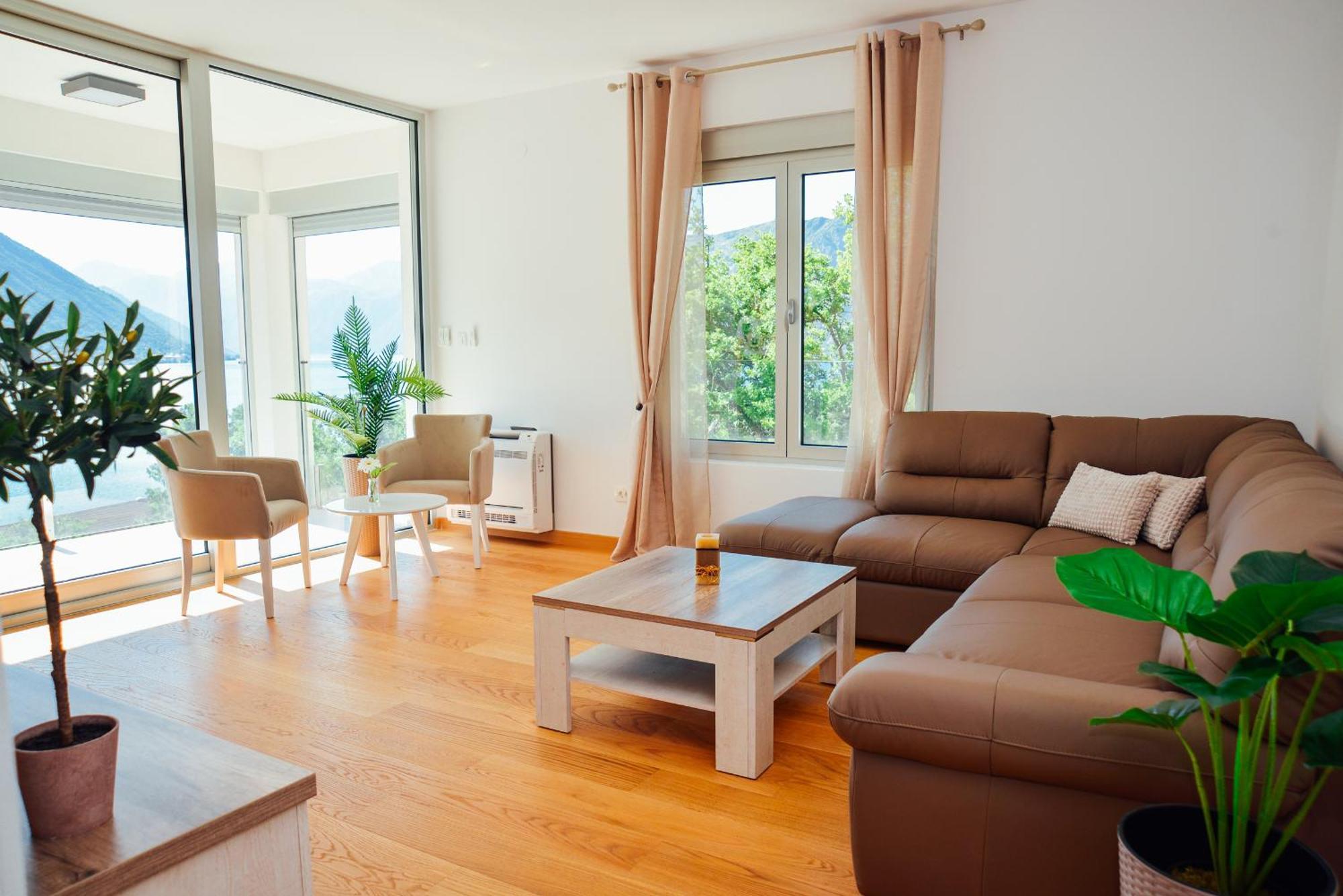 Sea View Apartment For 4 Kotor Bagian luar foto