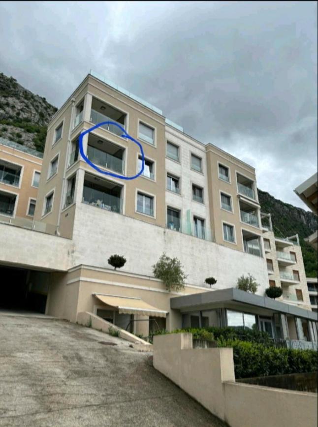 Sea View Apartment For 4 Kotor Bagian luar foto